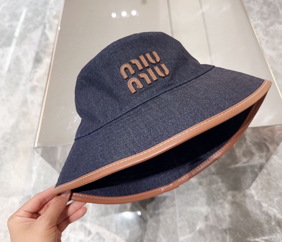 Miu Miu Caps